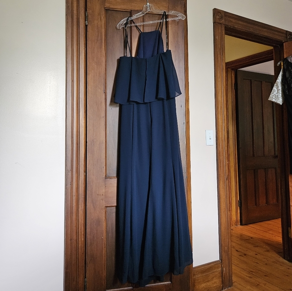 Levkoff gown - Picture 2 of 3